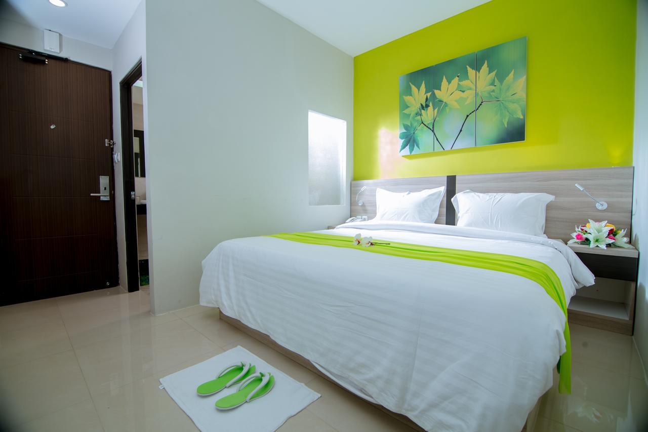 Fresh Hotel Sukabumi Eksteriør bilde
